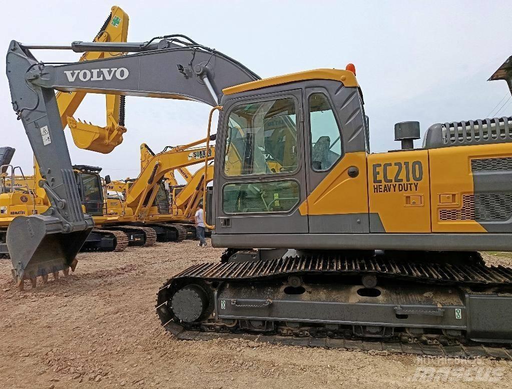 Volvo EC 210 Pelle sur chenilles