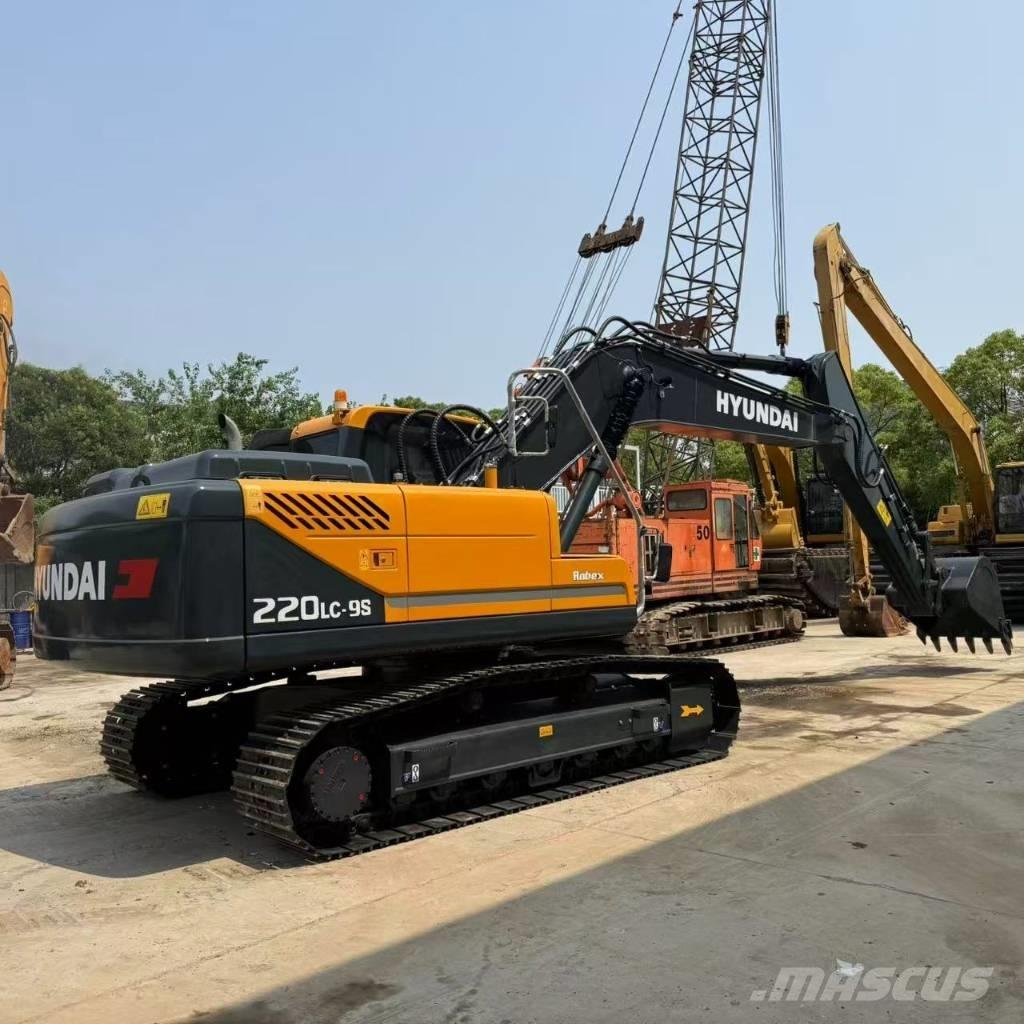 Hyundai R220LC-9S Mini pelle 7t-12t