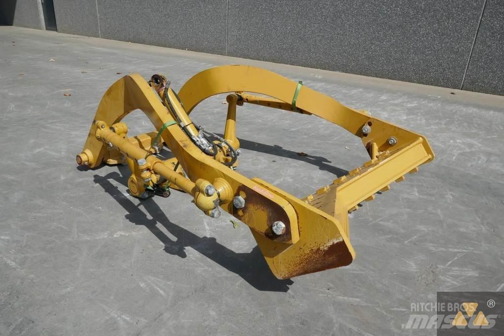 CAT 140M Scarifier Autres accessoires