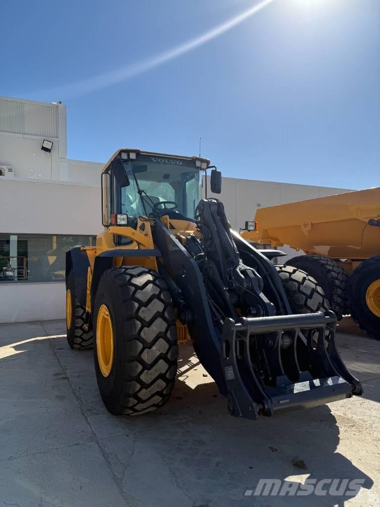 Volvo L 120 F Chargeuse sur pneus