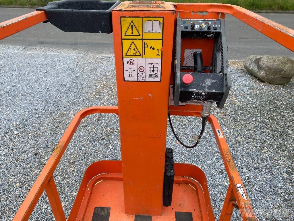 JLG 1230 ES Mât vertical
