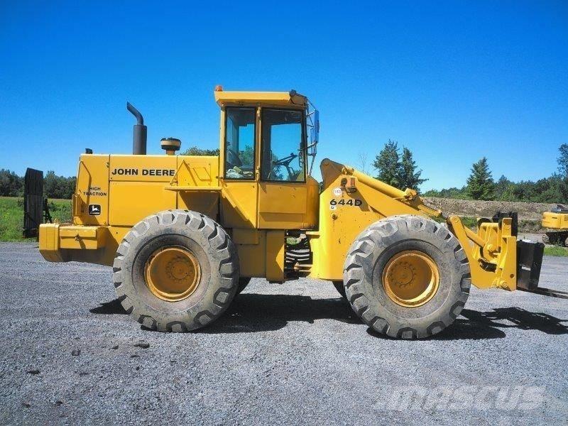 John Deere 644 D Chargeuse sur pneus