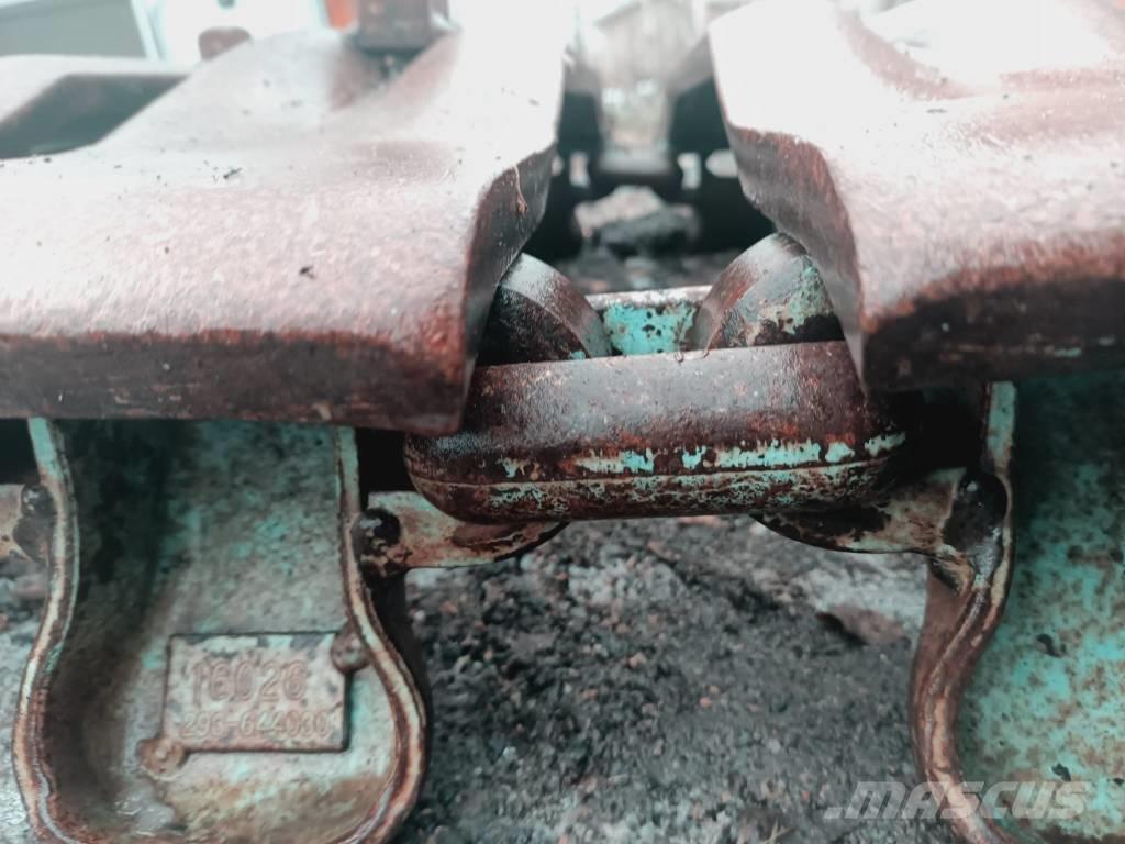 Olofsfors Baltic Chaînes, chenilles