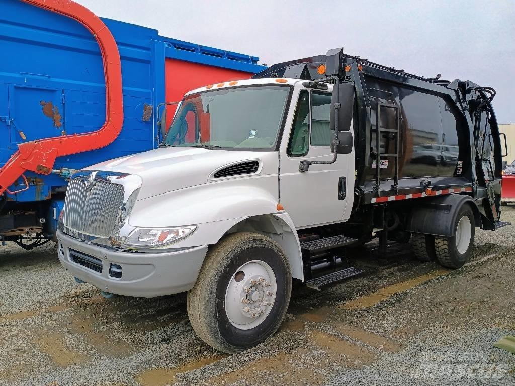 International 4600 Camion poubelle