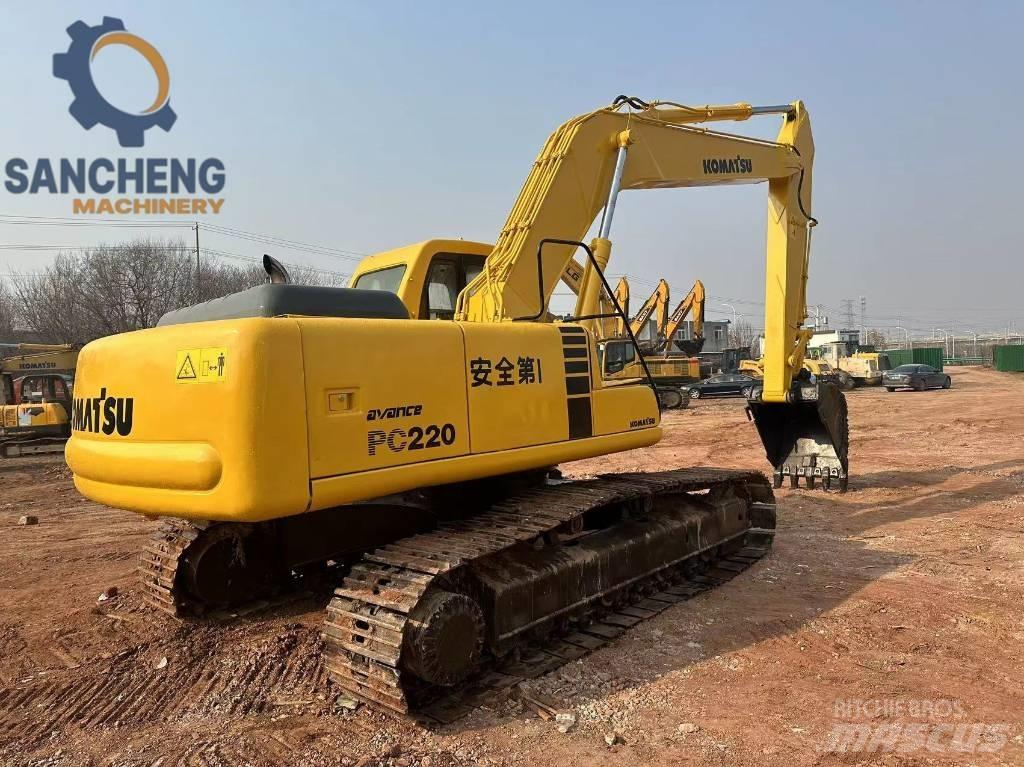 Komatsu PC 220 Pelle sur chenilles