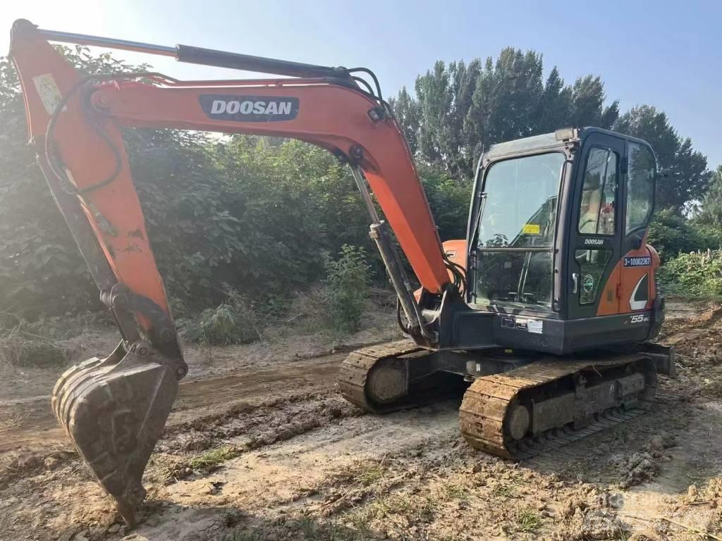 Doosan DX 55 Mini pelle < 7t
