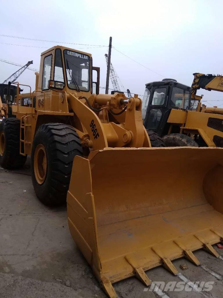 CAT 966 F Chargeuse sur pneus