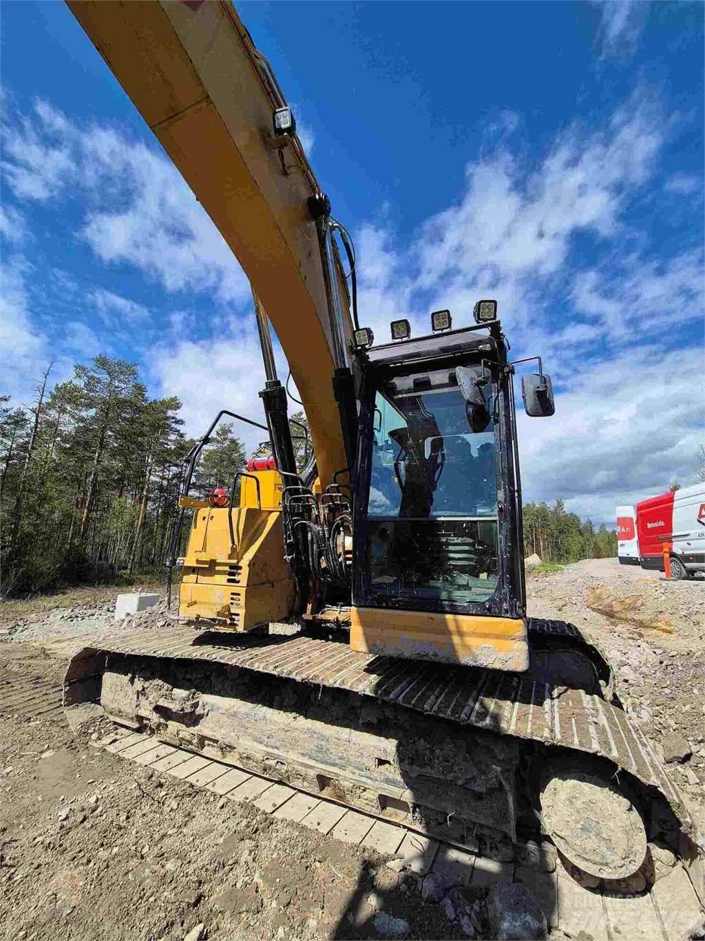 CAT 325FLCR Pelle sur chenilles