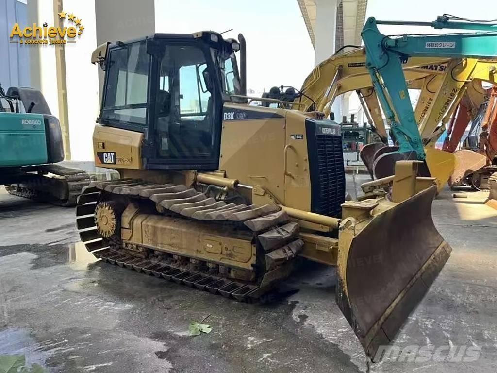 CAT D 3 Bouteurs sur chenilles