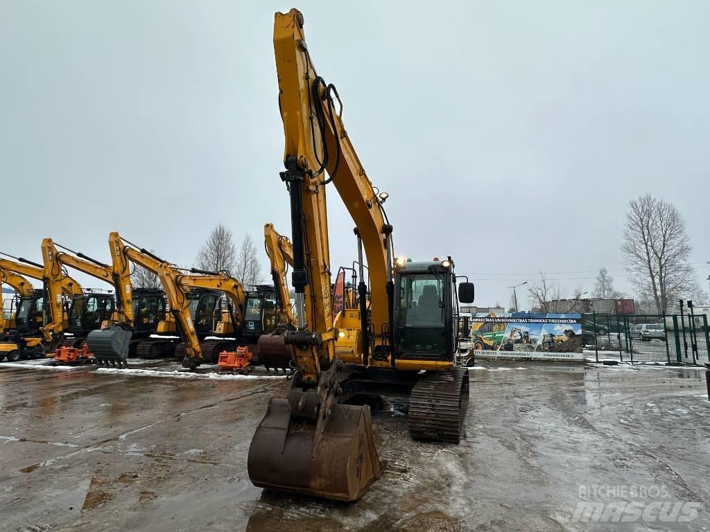 JCB JS 130 LC Pelle sur chenilles