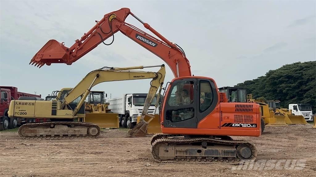 Doosan DX 120 Pelle sur chenilles