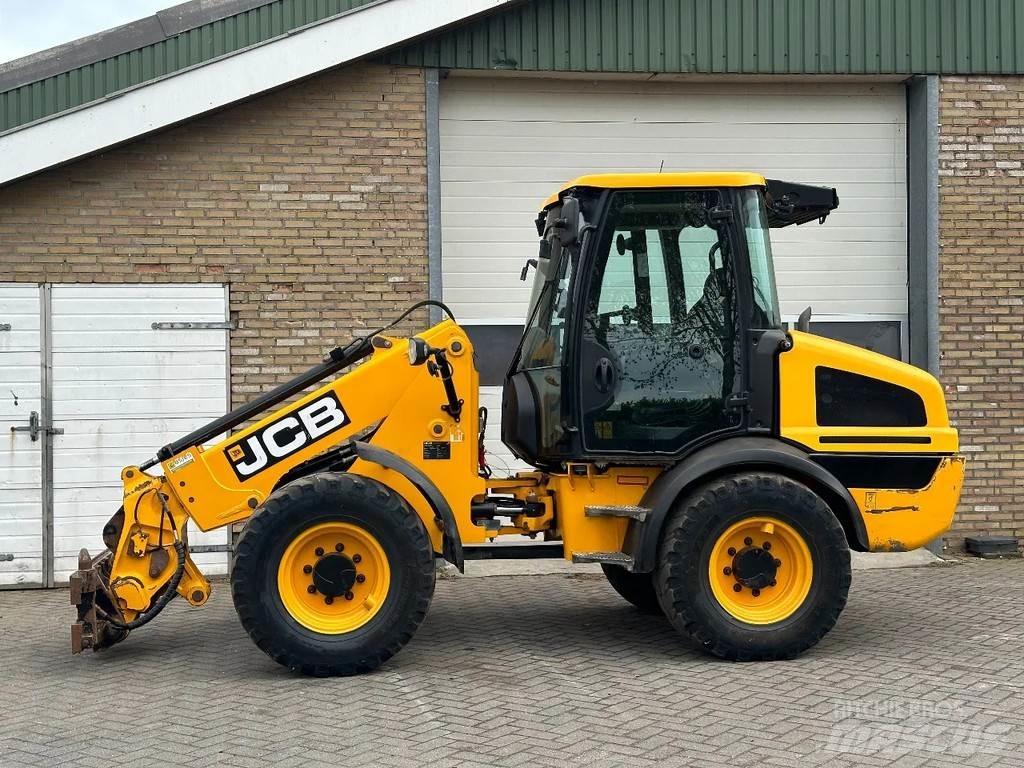 JCB TM220 SV A Chargeuse télescopique sur pneus
