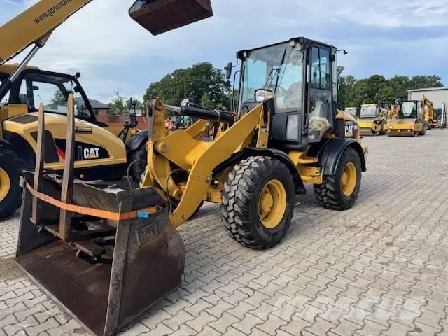CAT 908 H Chargeuse sur pneus