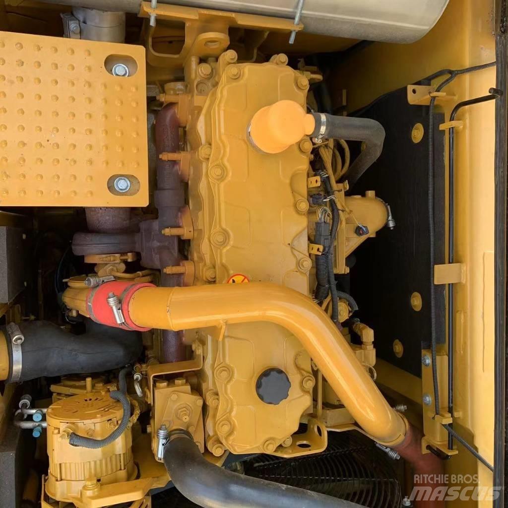 CAT 329E Pelle sur chenilles