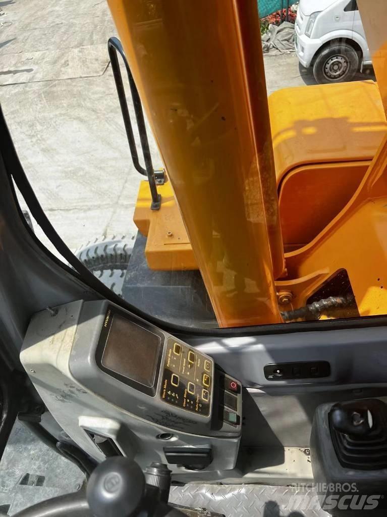 Hyundai 210W-7 Pelle sur pneus