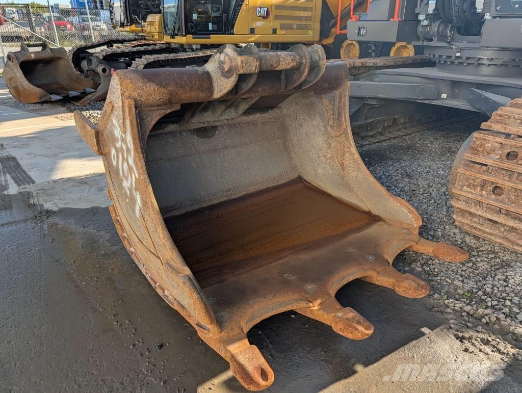 CAT 352 F Pelle sur chenilles