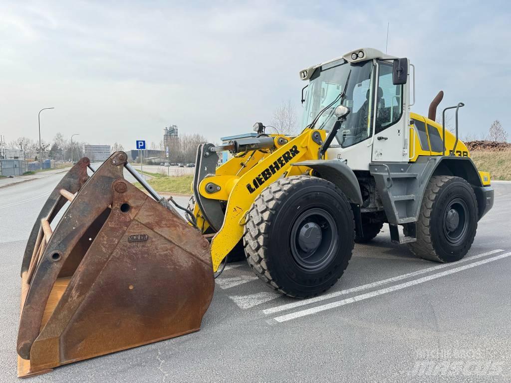 Liebherr L 538 Chargeuse sur pneus