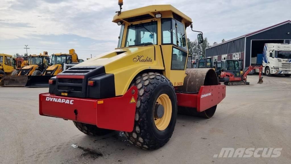 Dynapac CA 302 D Rouleaux monocylindre