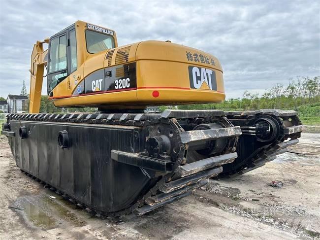 CAT 320 C Pelles amphibies