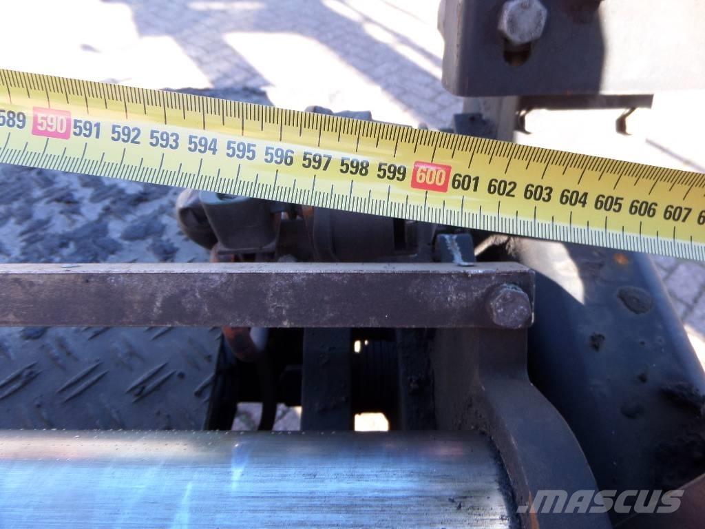 Dynapac F 30 CR Finisseur