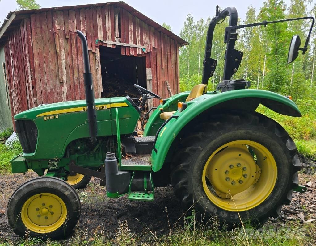 John Deere 5055 E Tracteur