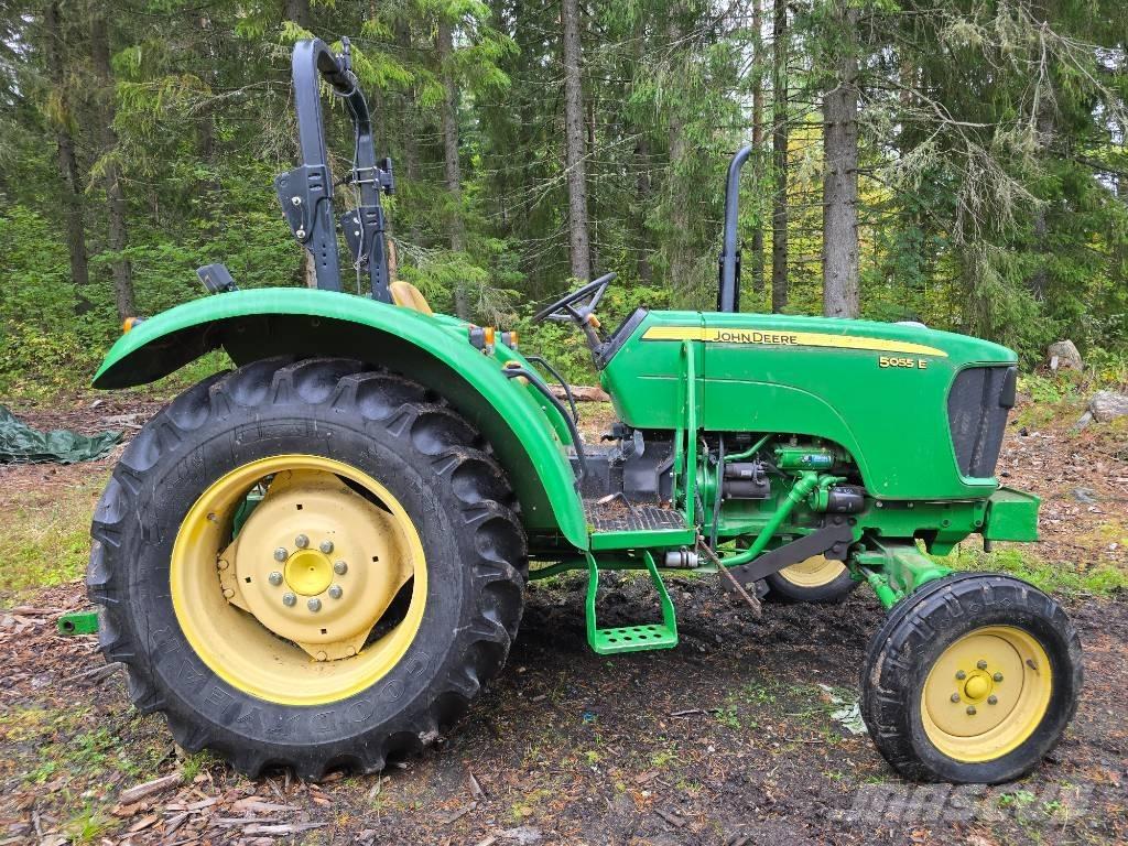 John Deere 5055 E Tracteur