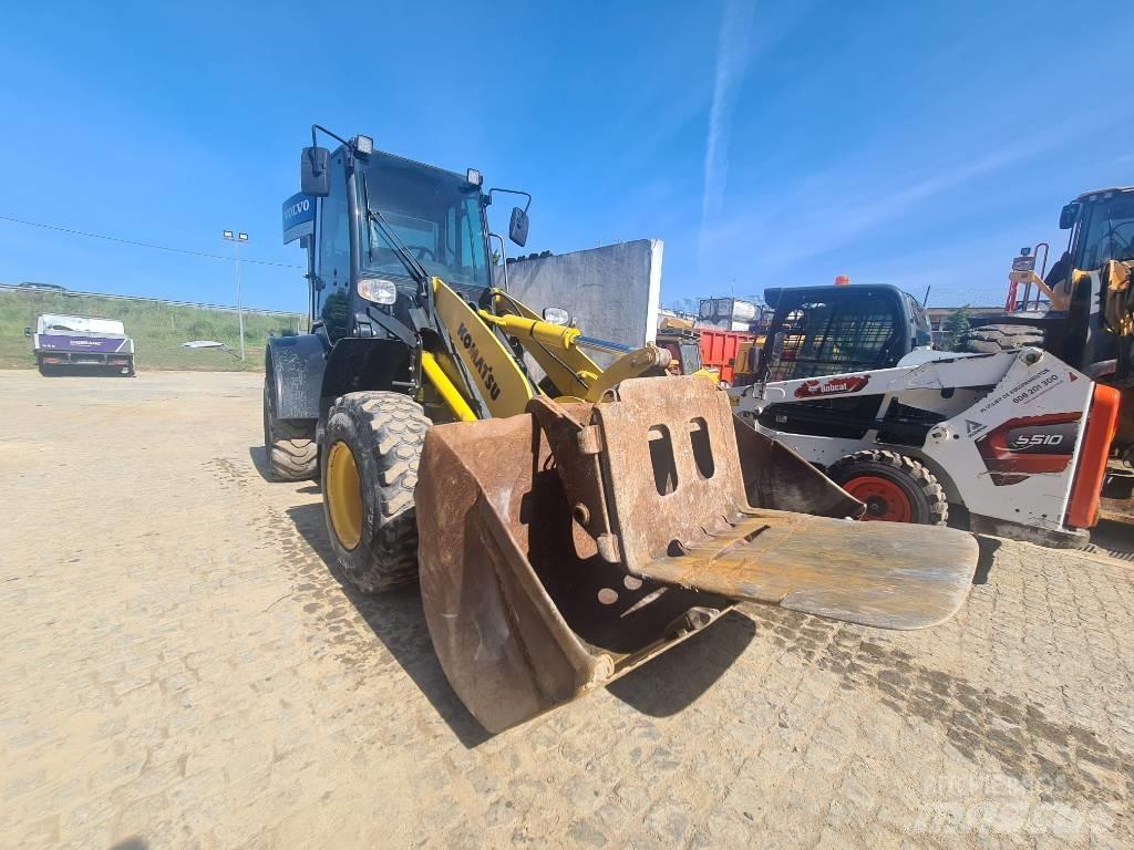 Komatsu WA 100 M Chargeuse sur pneus
