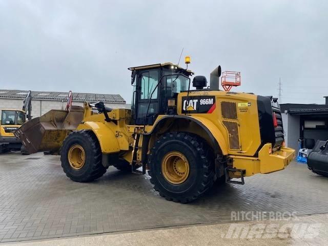 CAT 966 M Chargeuse sur pneus
