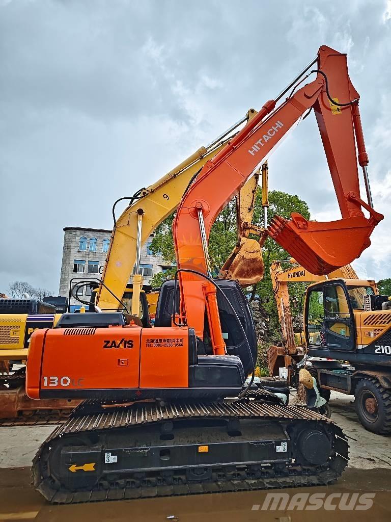 Hitachi ZX 130 Pelle sur chenilles