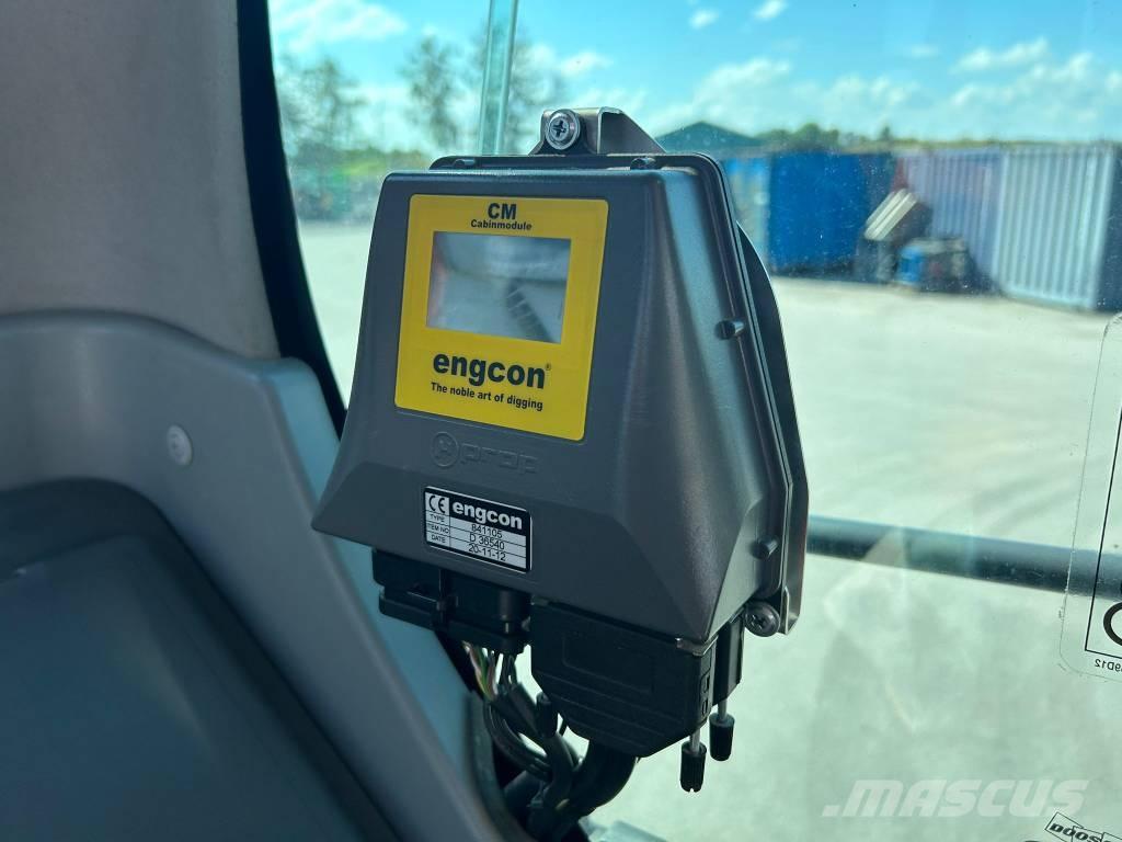 Doosan DX 140 W-5 Pelle sur pneus
