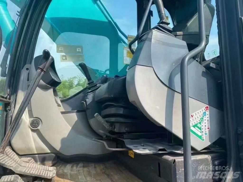 Kobelco SK 210 D Pelle sur chenilles
