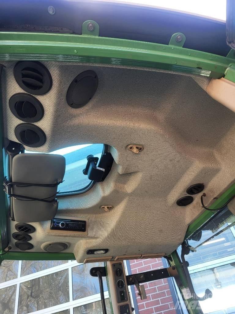 Fendt 211 Vario TMS Tracteur