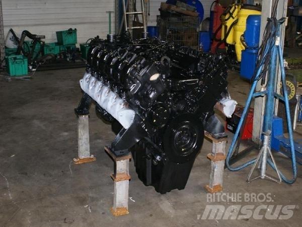 Mercedes-Benz OM404 Moteur