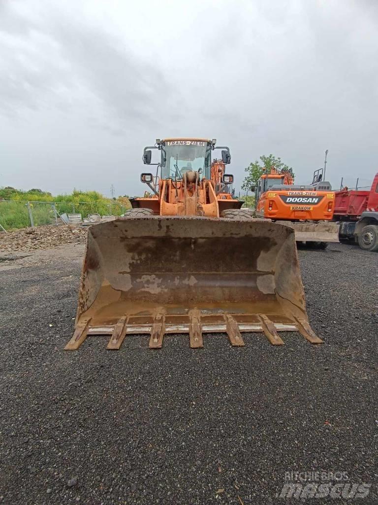 Doosan DL 350 Chargeuse sur pneus