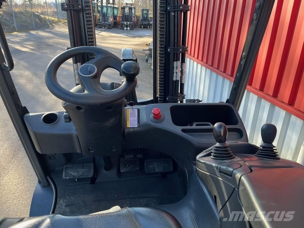 Linde E25L-02 Chariots élévateurs électriques