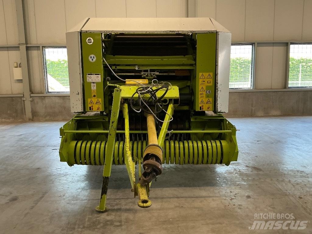 CLAAS Rollant 240 Presse à balle ronde