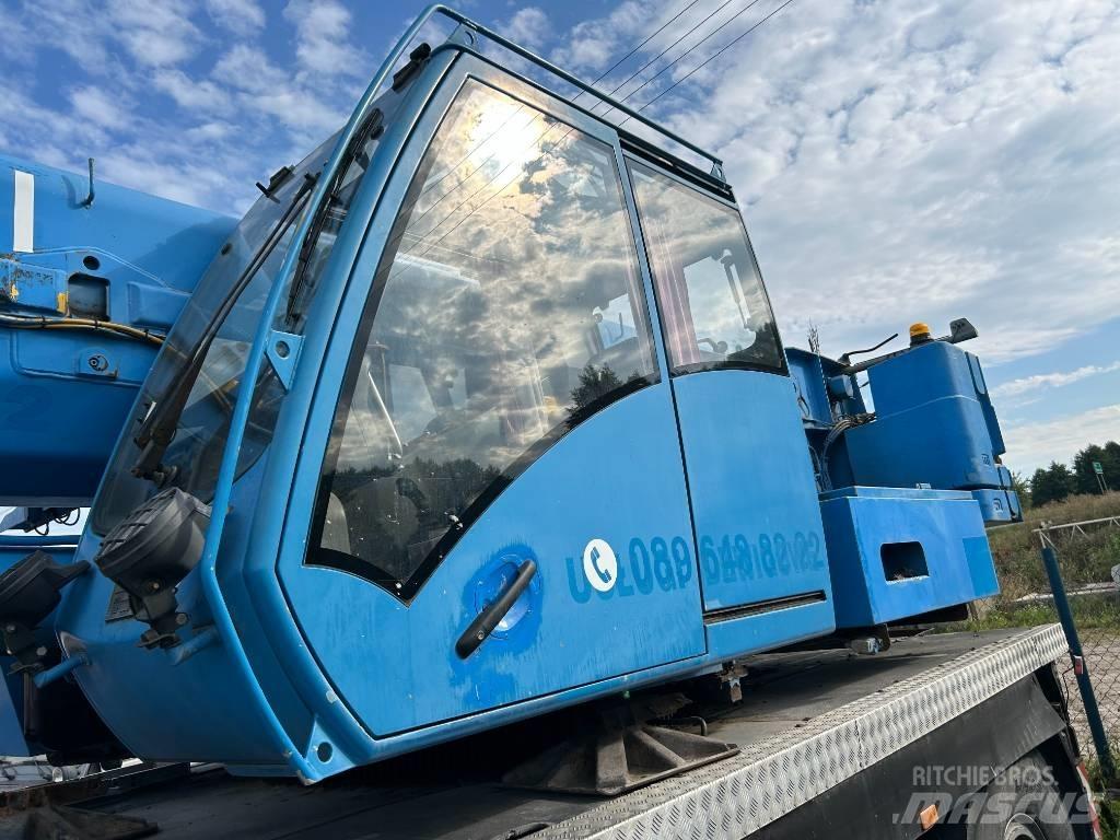 Grove GMK 3055 Grues tout terrain