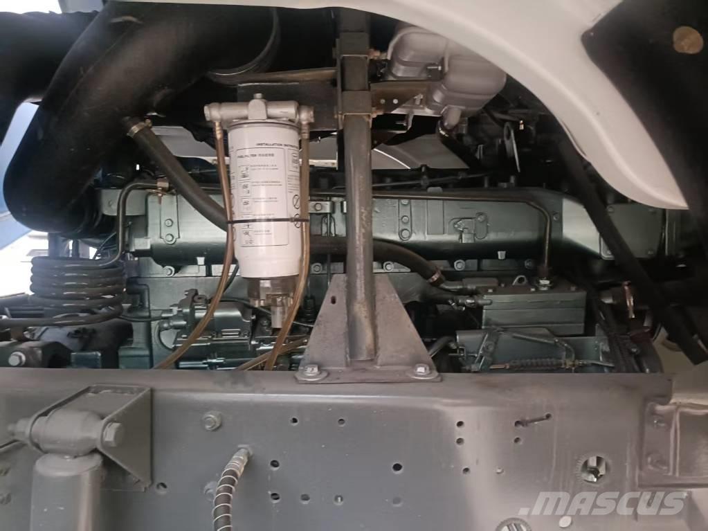 Howo 371 6x4 Motrici cisterna