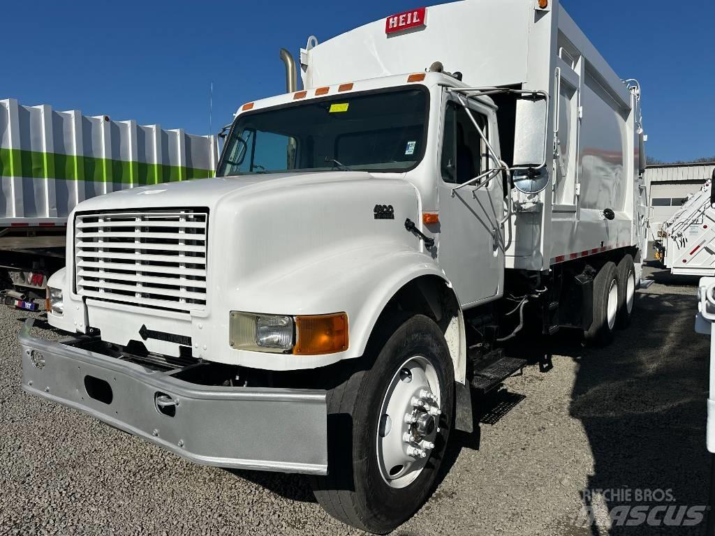 International 4900 Camion poubelle