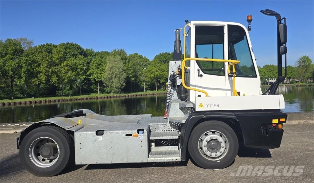 Terberg YT193 Tracteur de manœuvre