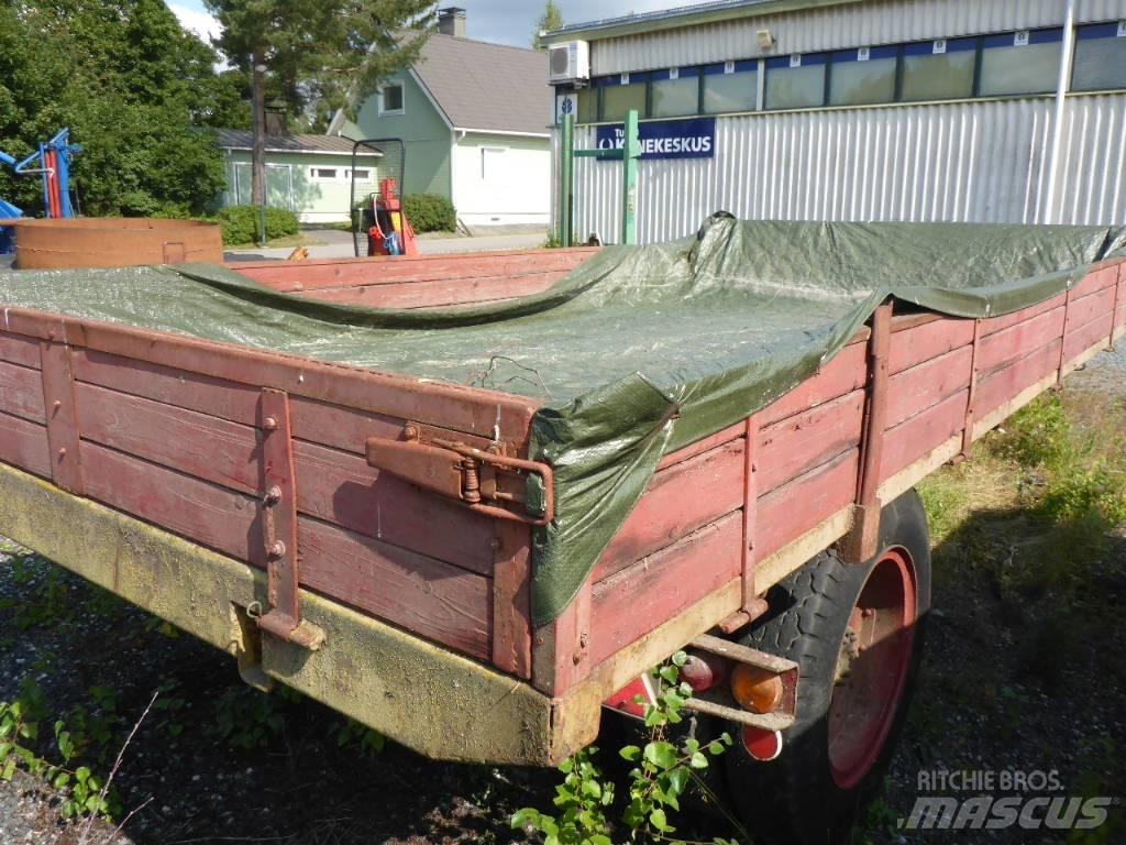  Omavalmiste K-auto Benne céréalière