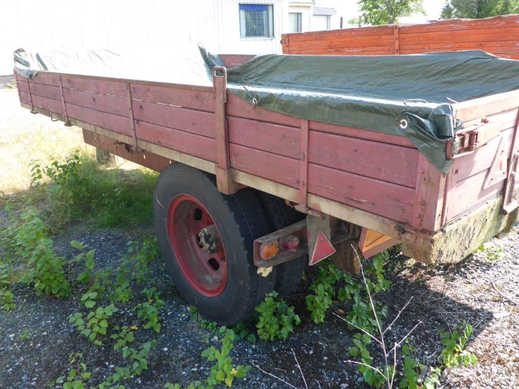  Omavalmiste K-auto Benne céréalière