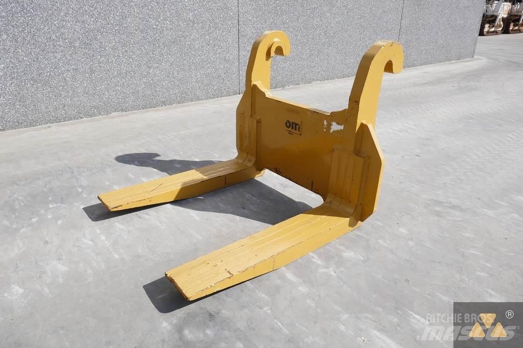 OM Forks Cat 980H Transport - Autres