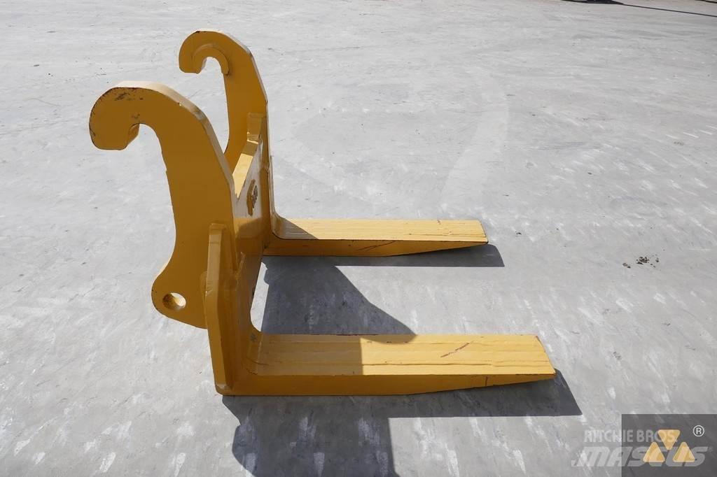 OM Forks Cat 980H Transport - Autres