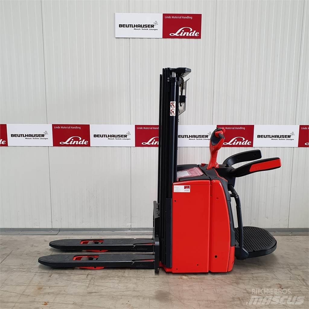 Linde L16APi Gerbeur accompagnant