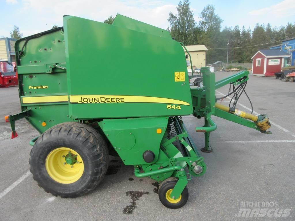 John Deere 644 Presse à balle ronde