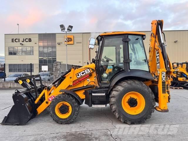 JCB 3CX PLUS Tractopelle