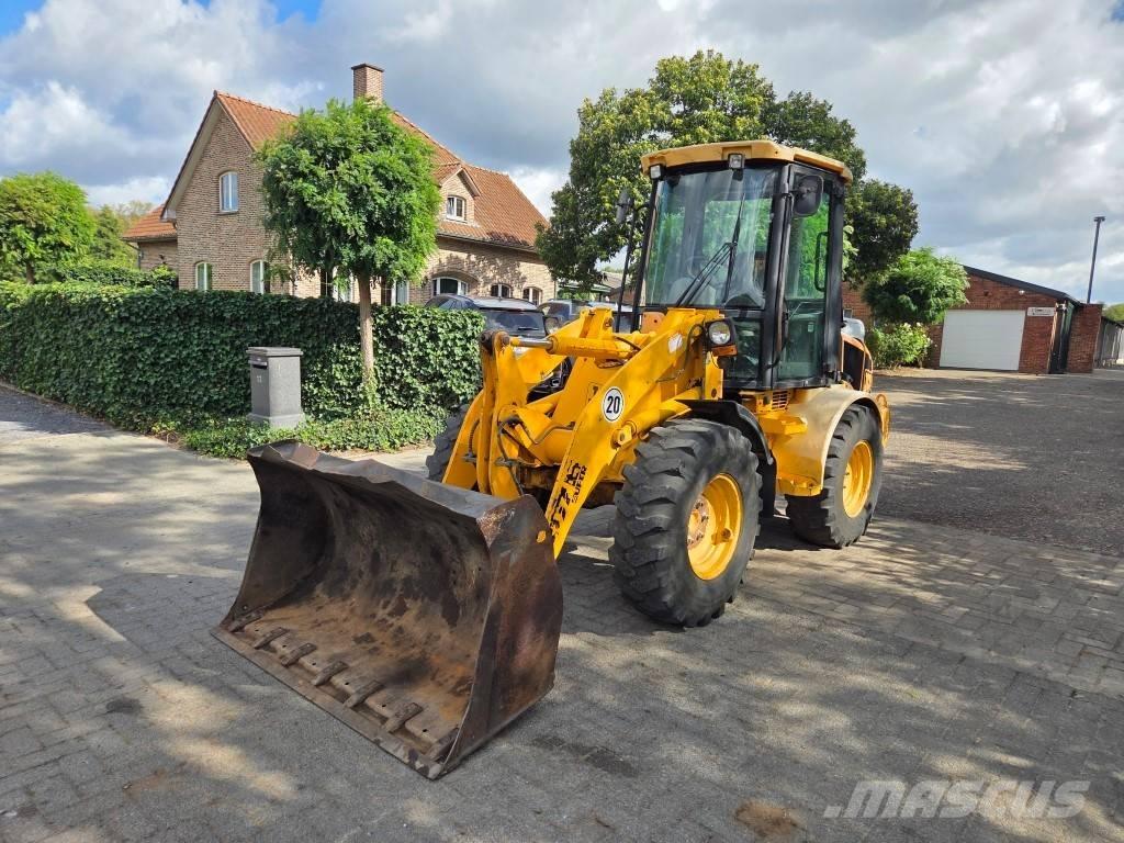 JCB 407B Super Chargeuse multifonction