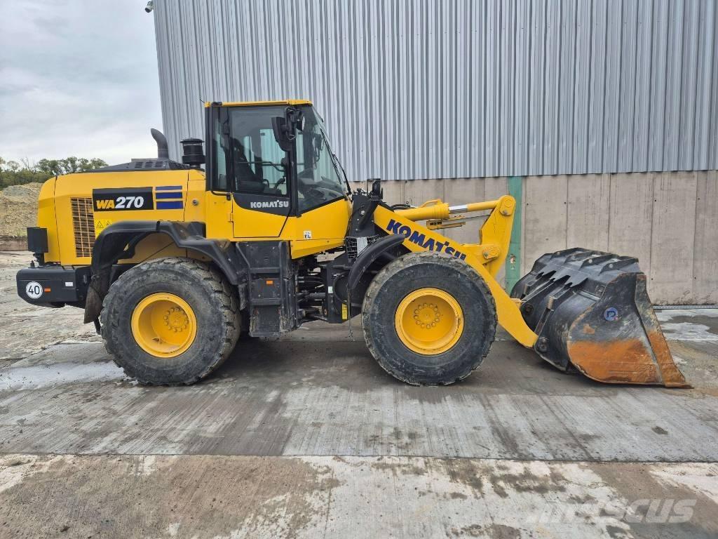 Komatsu WA 270-8 Chargeuse sur pneus