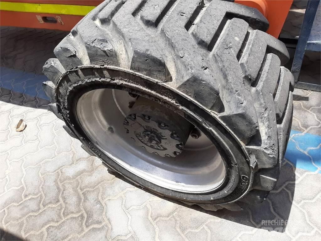 JLG 800AJ Nacelles articulées